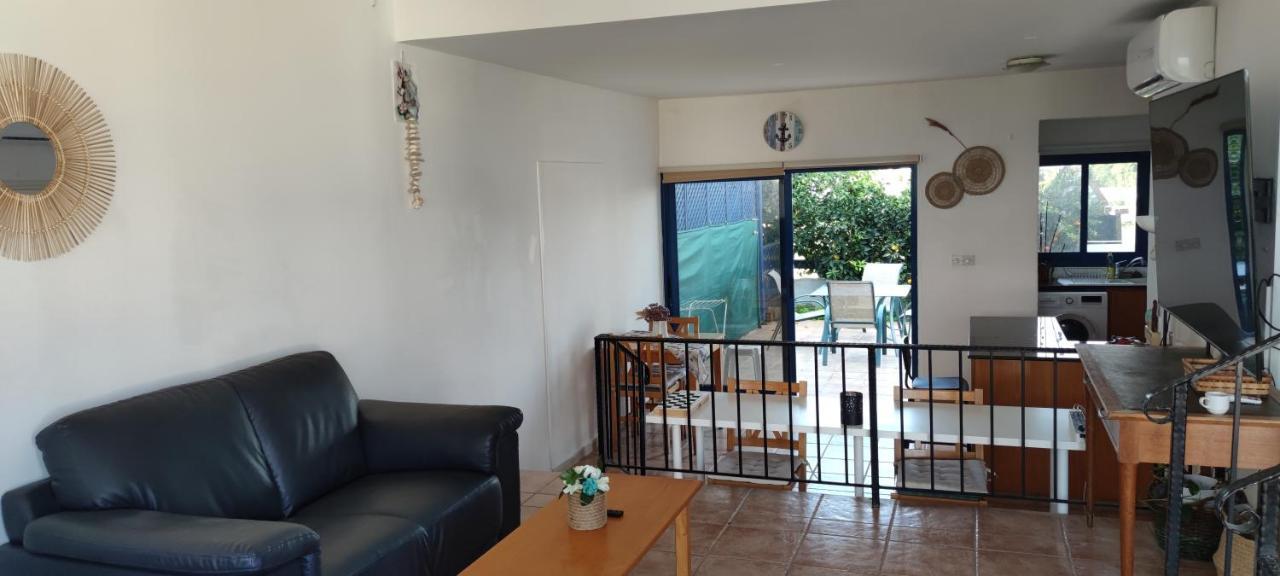 Island Spirit Beach House Polis Extérieur photo